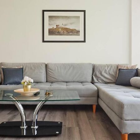 Big Apartment Next To Gordon Beach Plus Free Parking Tel Aviv-Jaffa Exterior foto