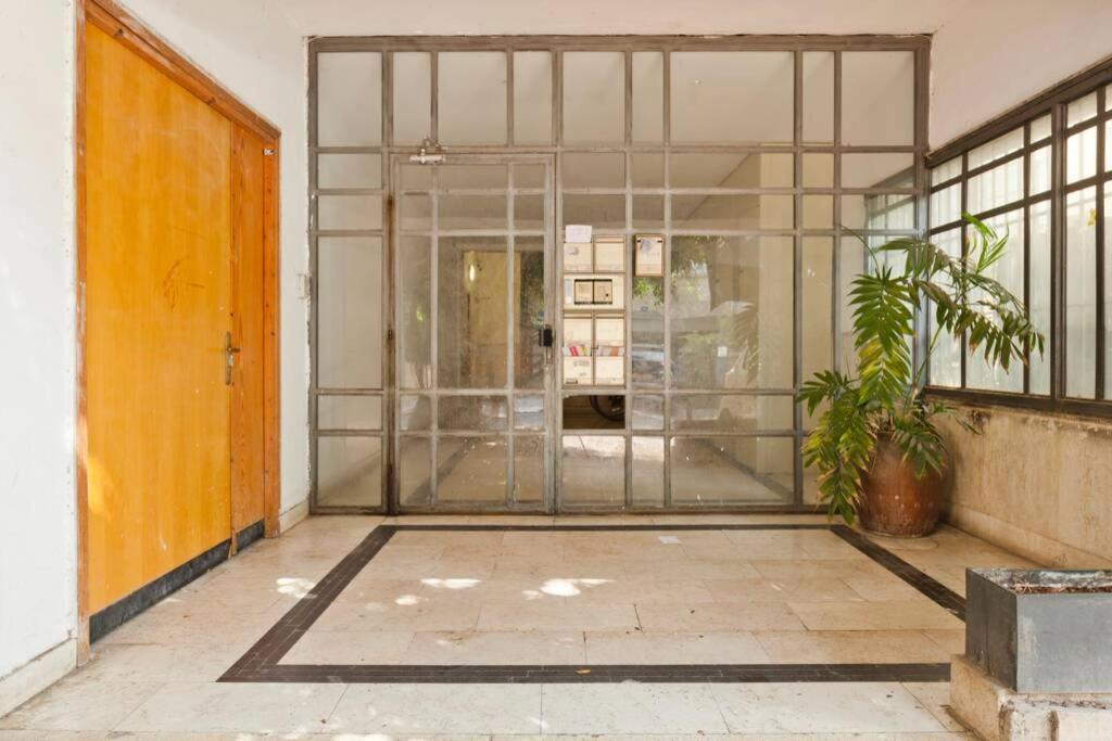 Big Apartment Next To Gordon Beach Plus Free Parking Tel Aviv-Jaffa Exterior foto