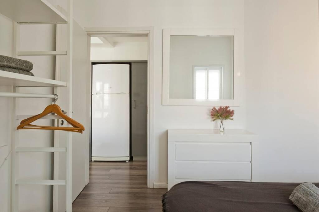 Big Apartment Next To Gordon Beach Plus Free Parking Tel Aviv-Jaffa Exterior foto